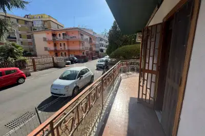 Casa in vendita, Via Aldo Moro, Gravina di Catania