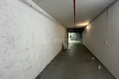 Box in affitto, Via Savona, Milano