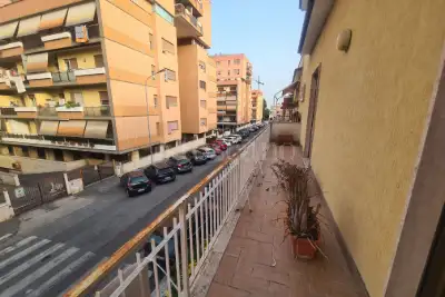 Casa in vendita, Via S. Pellico, Pomezia