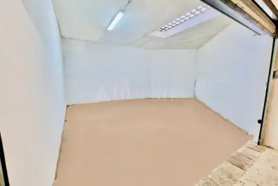 Box in affitto, Via Enrico Pestalozzi, Roma