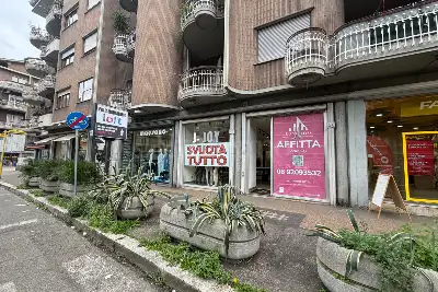 Negozio in affitto, Via Ugo Ojetti, Roma