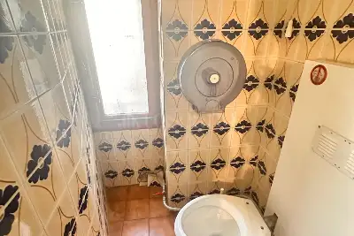 Negozio in vendita, Via Giuseppe Garibaldi, Olbia