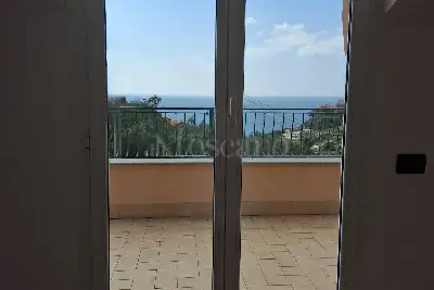 Casa in vendita, Via Firenze, Celle Ligure