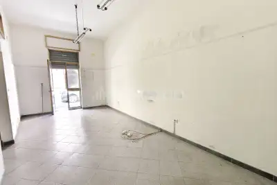 Negozio in vendita, Via Carmine, Brindisi