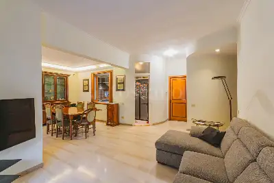 Casa in vendita, Via Vincenzo Ussani, Roma