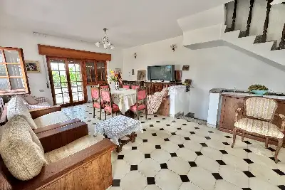 Villa in vendita, Via Gabriele D'Annunzio, Anzio