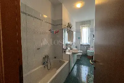 Casa in vendita, Via Giambellino, Milano