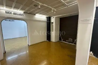 Negozio in affitto, Corso Cavour, Bari