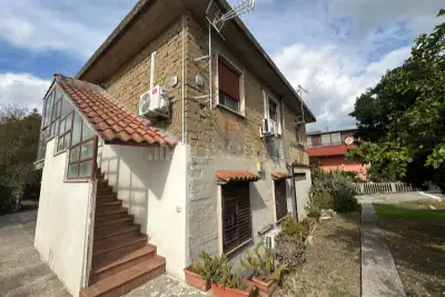 Casa in vendita, Via Arzana, Roma