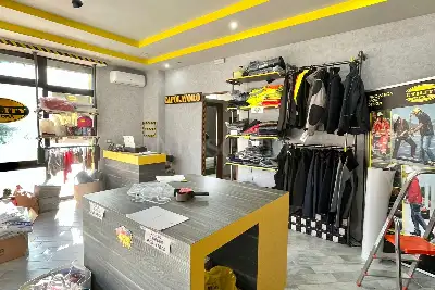 Negozio in affitto, Via Ferriera, Atripalda