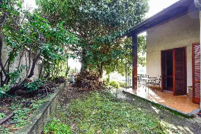 Casa Indipendente in vendita, Via Alla Zocca, Como