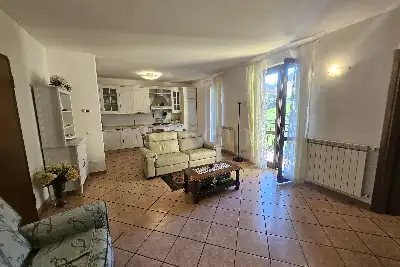 Casa in vendita, Via Villa Sera, Caino, Caino