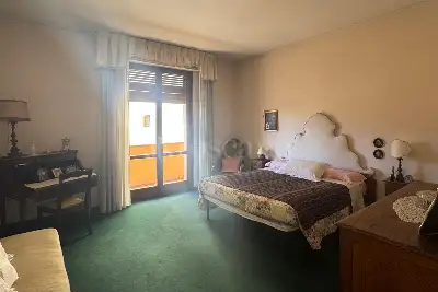 Casa in vendita, Viale Montegrappa, Prato