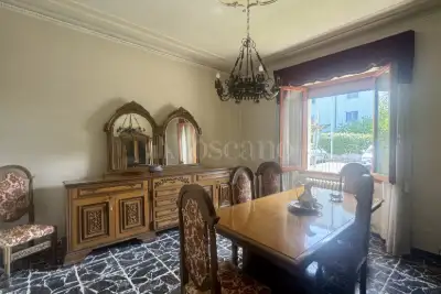 Casa Indipendente in vendita, Via dell'Alloro, Prato
