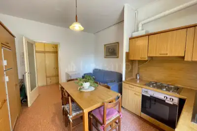 Casa in vendita, Via Antonio Carnevali, Milano