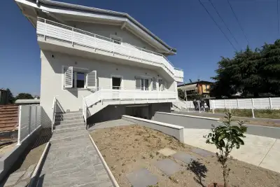 Casa in vendita, Via Nella Berther, Brescia