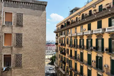 Casa in vendita, Via Santa Lucia, Napoli