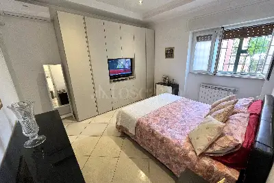 Casa in vendita, Via Squillace, Roma