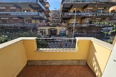 Casa in vendita, Via Colonia, Pomezia