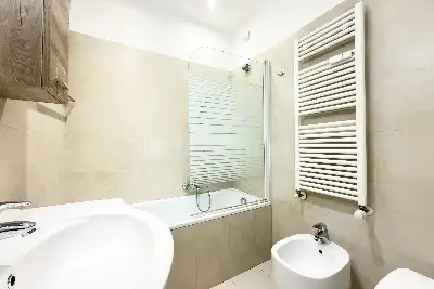 Casa in affitto, Via Valtellina, Milano