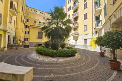 Casa in vendita, Via Taranto, Roma