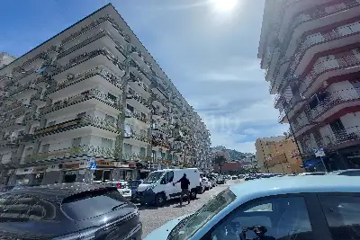 Casa in vendita, Via Francesco Morosini, Napoli
