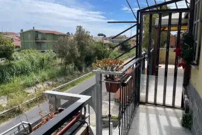 Casa in vendita, Via Carlo Albizzati, Roma