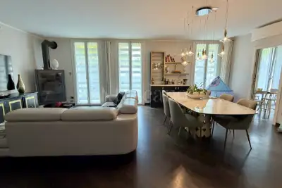 Villino a Schiera in vendita, Via Giuseppe de Finetti, Milano