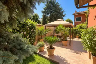 Villa in vendita, Via delle Vigne di Morena, Roma