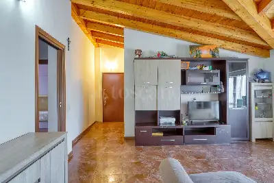 Casa in vendita, Via Luinese, Cunardo