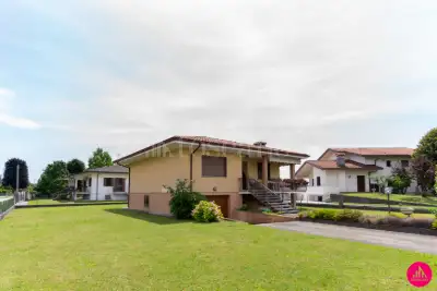 Villa in vendita, Via G. Boccaccio, Zoppola