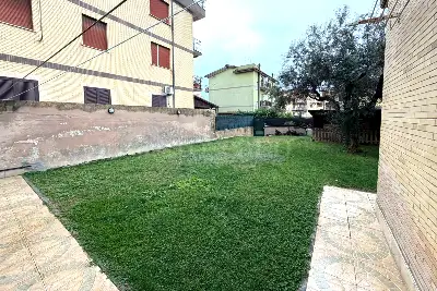 Casa in vendita, Via Malgrate, Roma