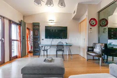 Villa Bifamiliare in vendita, Via Dei Sagredo, Milano