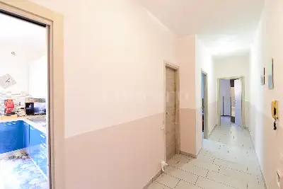 Casa in vendita, Via San Maurizio, Erba