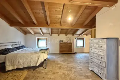 Villa in vendita, Strada Pille, Monzambano