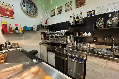 Attività Commerciale in vendita, Via Francesco Cilea, Roma