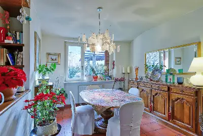 Villa in vendita, Via Luigi Pirandello, Besano