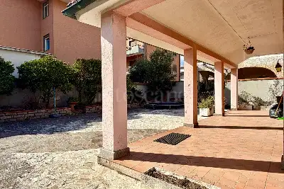 Villa in vendita, Via Portigliola, Roma