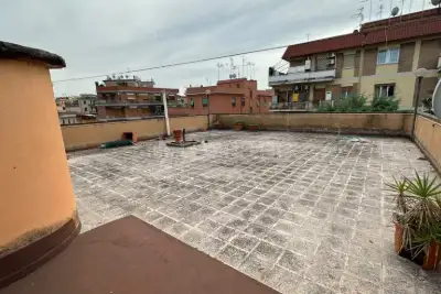 Casa in vendita, Via dei Tulipani, Roma