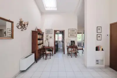Villa Bifamiliare in vendita, Via Ippia di Elide, Roma