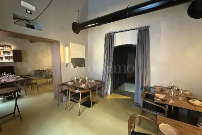 Palazzo in vendita, Via Andrea Da Bari, Bari