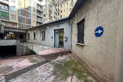Laboratorio in vendita, Viale Cirene, Milano