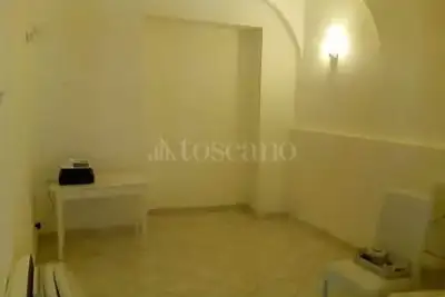 Negozio in vendita, Via Butti, Porto Ceresio