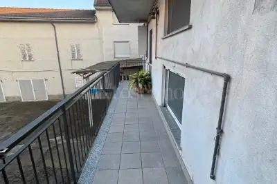 Negozio in vendita, Via Ginetta Caccianotti, Biandrate