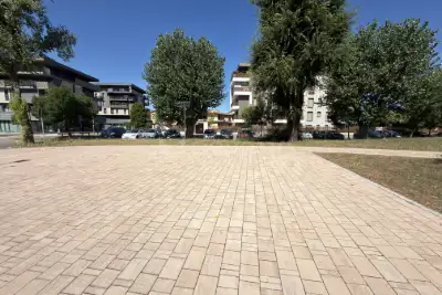 Attività Commerciale in vendita, Via Leonida Bissolati, Brescia