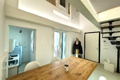 Casa in vendita, Via Galliera, Bologna