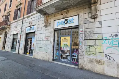 Negozio in affitto, Largo Brindisi, Roma