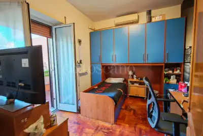 Casa in vendita, Via Apricale, Roma