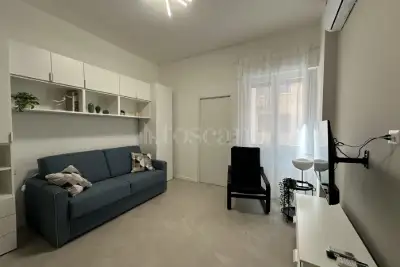 Casa in vendita, Via Giacinto Bruzzesi, Milano