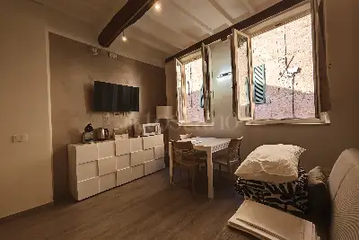 Casa in vendita, Via Stalloreggi, Siena